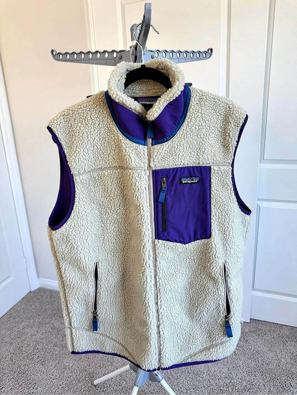 Patagonia Classic Retro-X Vest White & Purple Size Large